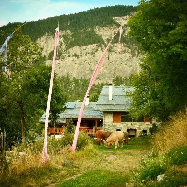 Consulat des Elohim chez Allan et Lili-Peace, hotel v destinaci Crans-Montana