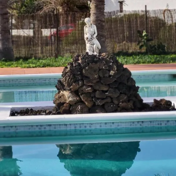 Villa Harmony, hotel in Charco del Palo