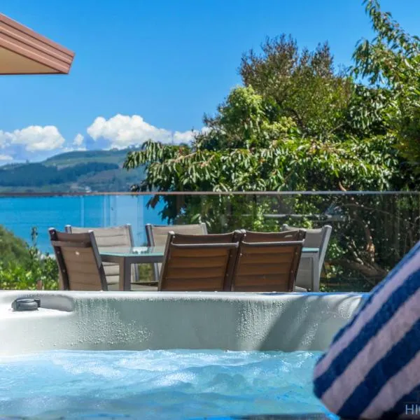 Tui Lookout - Spa Pool & Lake Views, khách sạn ở Taupo