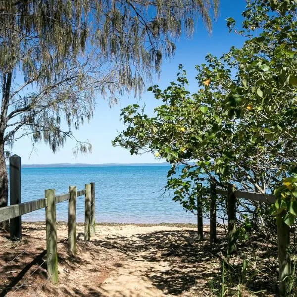 Boat Harbour Studio Apartments and Villas, hotell i Fraser Island