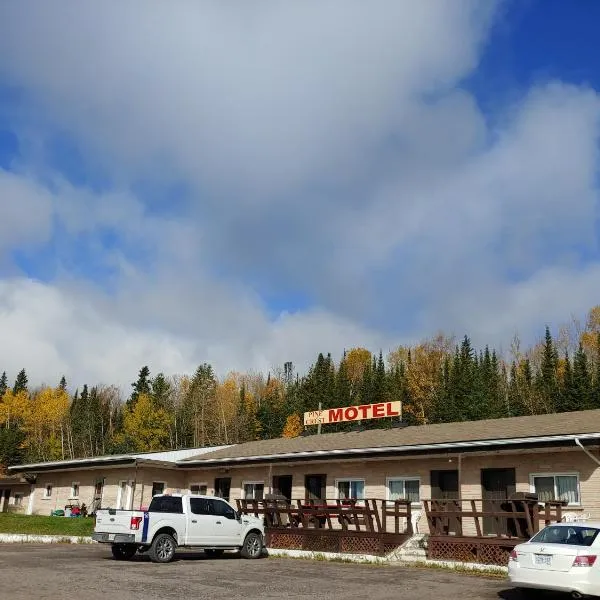 Pinecrest Motel, hotel en Nipigon