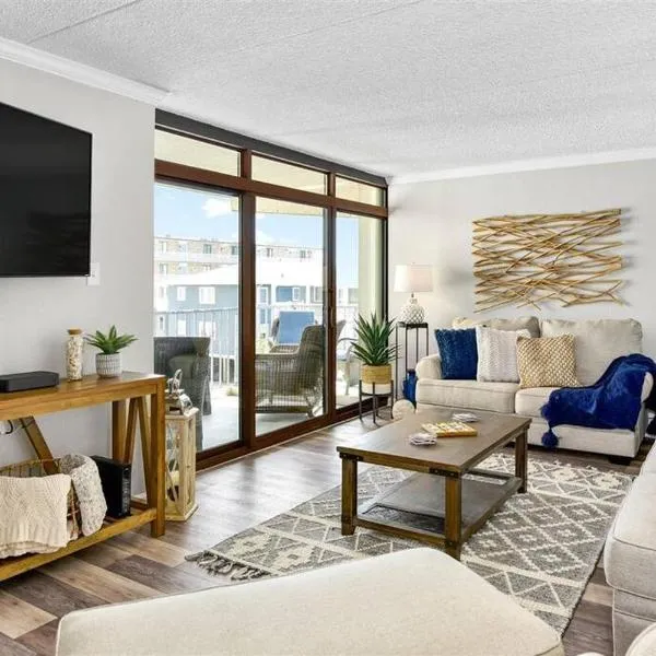 Ocean Front Sea Terrace 209 Heated Pool, готель у місті Оушен-Сіті