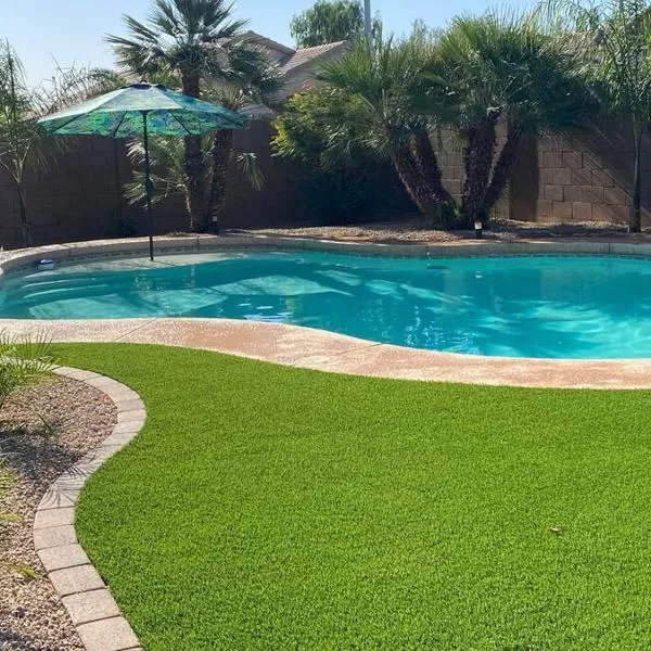 AZ Sun Palm Retreat w/optional Private Heated Pool, hotel v destinaci Surprise