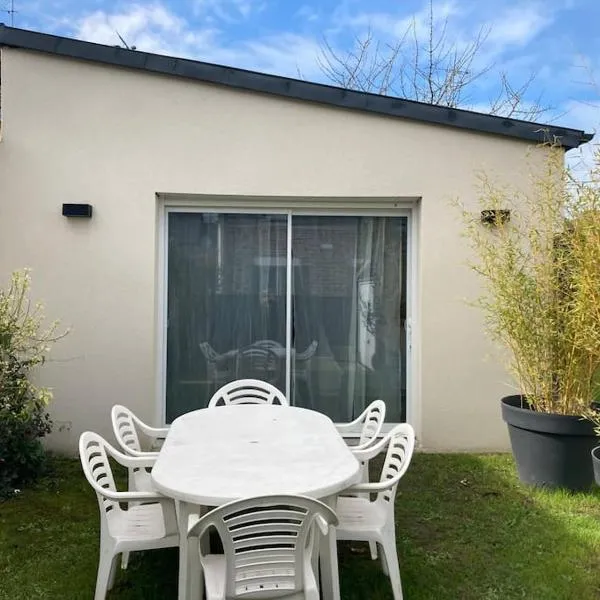 T3 indépendant avec jardin, hotel v destinaci Saint Malo