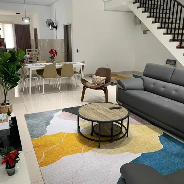 Elmina near Denai Alam, Saujana Utama with Wi-Fi & Netflix, hotel v destinaci Shah Alam