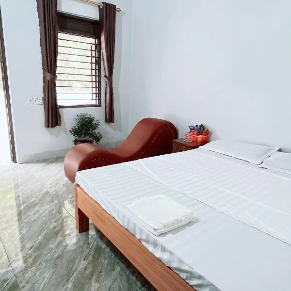 Nhà Nghỉ Tường Vi, hotel di Bắc Quang