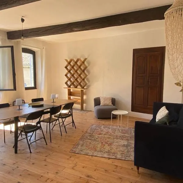 Maison de charme dans village provençal، فندق في Vinsobres