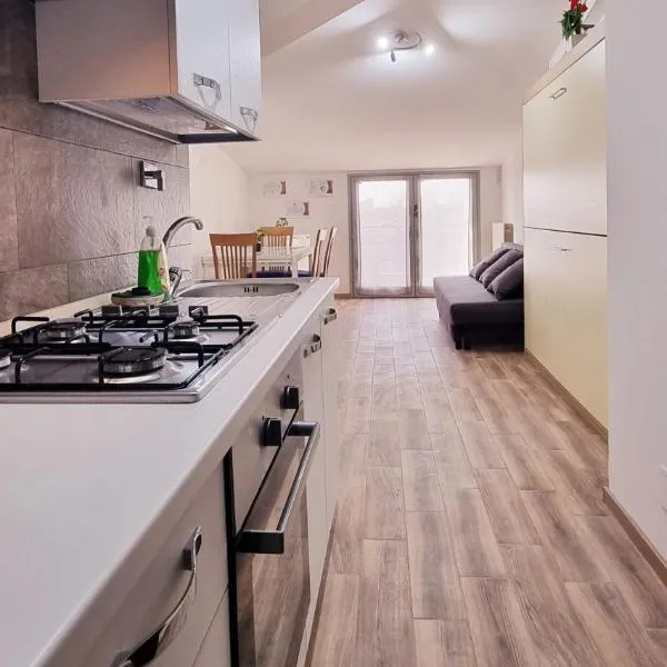 Guest Holiday Mandra 12 e 13, hotel in Reggio Emilia