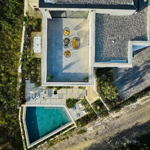 Villa 6, hotel u gradu Podstrana