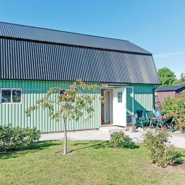 2 Bedroom Lovely Home In Klintehamn, hotel v destinaci Klintehamn