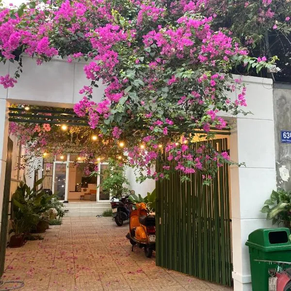 Notre Maison 5 Saigon close Walking street in Thao Dien D2, hotel in Ho Chi Minh City