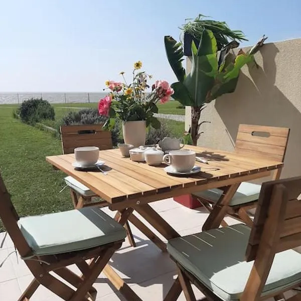 샤텔라용 플라주에 위치한 호텔 Studio-terrasse 3* bord de mer Châtelaillon plage