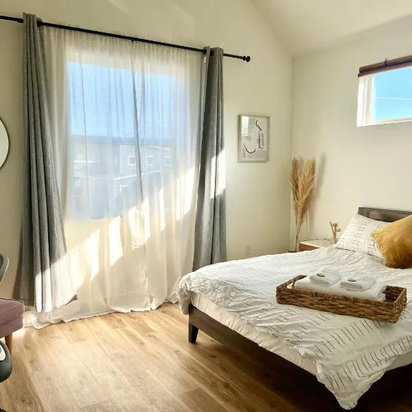 Designer NEW 10min dt Pet friendly 7min Park-Room A, hotel v destinaci Austin