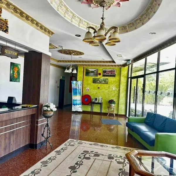 Langkawi Baron Hotel - renovated 2023, хотел в Куа