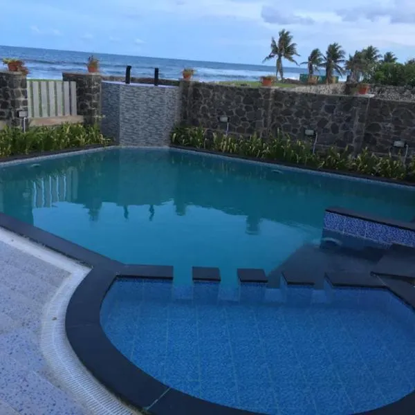 Serene Sea access 3 BHK Villa with Shared pool & Shared Beach, hotell sihtkohas Covelong