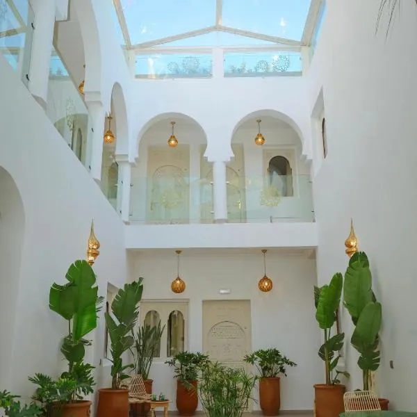 Riad Dar Blanche & Spa, hotel v Marrákéši