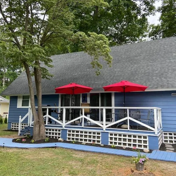 Cottage by the bay, sleeps 8 near Rehoboth beach, hotel in Lewes