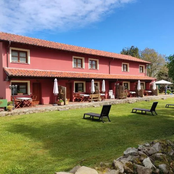 Apartamentos Rurales Llagumelon, hótel í Villahormes