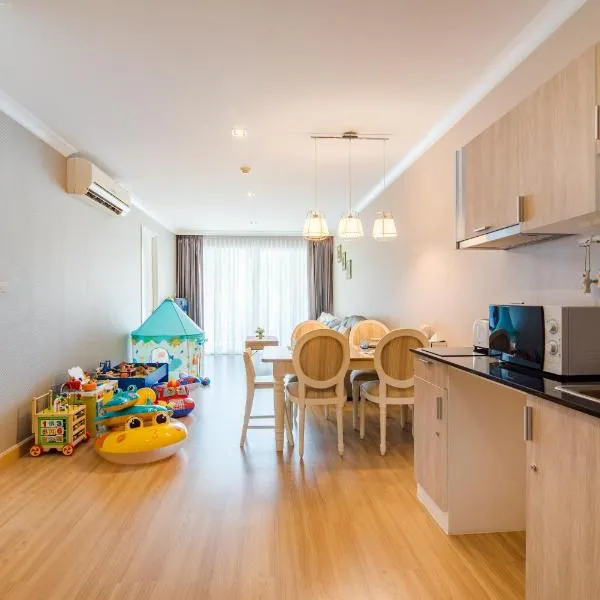 Hua Hin My Resort 3BR Family Condo Free Water Park Walk to Beach & Cicada Night Market หัวหิน ห้องแฟมมิลี่ 3 ห้องนอน ฟรีสวนน้ำ ใกล้ทะเลและตลาดซิเคด้า, hotel en Hua Hin