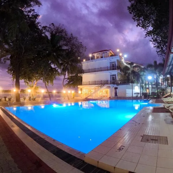 Centauria Lake Resort, hotel in Embilipitiya