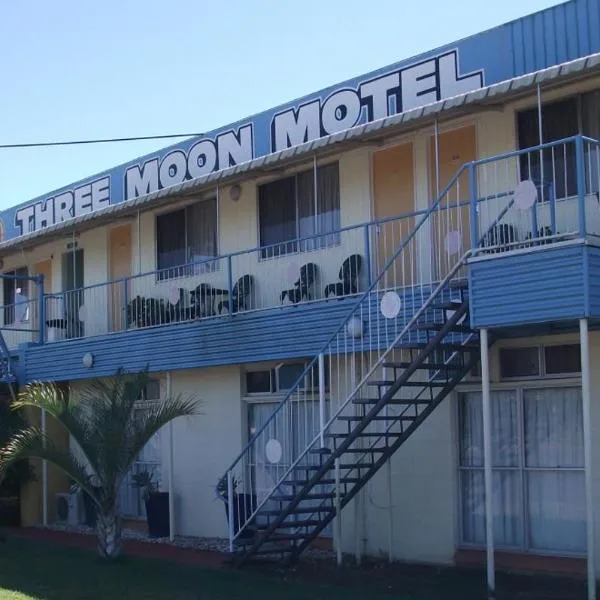 Three Moon Motel, hotel v destinaci Monto