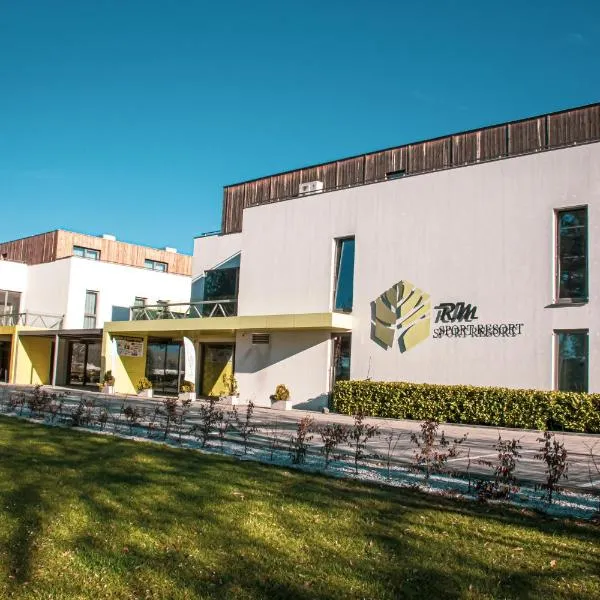 RM Hotel wellness&congress, hotel in Prievidza