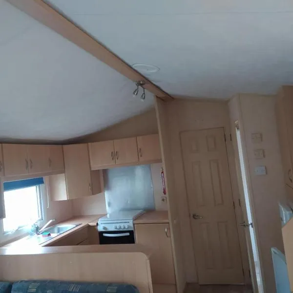 Camping le val du ternois, hotel v destinaci Frévent
