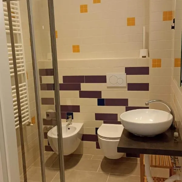 Il Glicine - monolocale – hotel w mieście Paciano