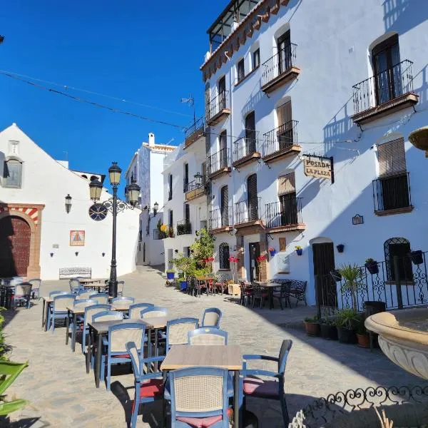 Posada La Plaza, hotel en Fornes