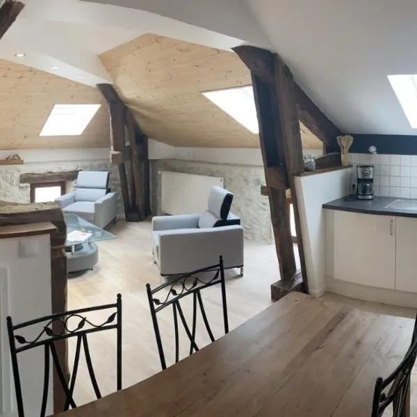 Gite "le poirier", hotel v destinaci Risset