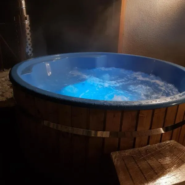 Domek Letniskowy Rafał, hotel i Jeziorowskie