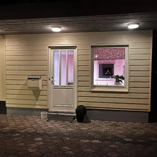 Hyggelig lejlighed i Rinkenæs, hotel v destinaci Grasten