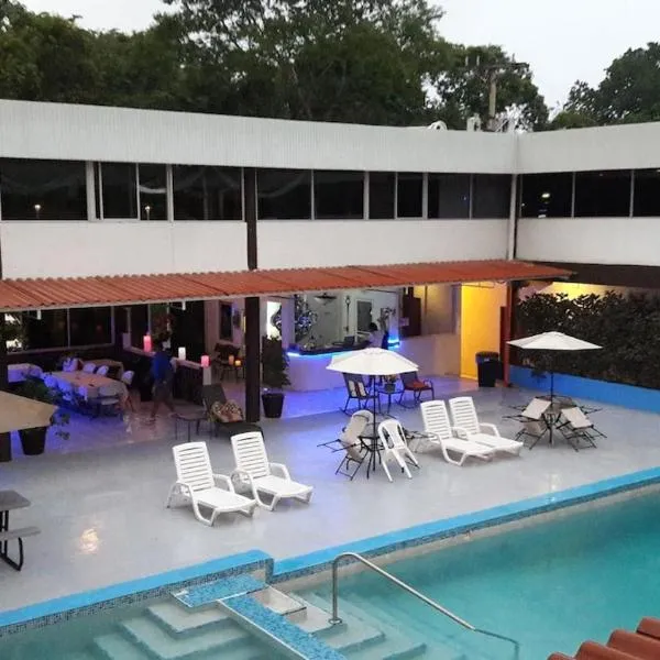 Pacific Coast Hotel, hotel in La Chorrera