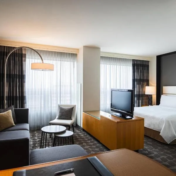 Renaissance Chicago O'Hare Suites Hotel, hotel u gradu Rouzmont