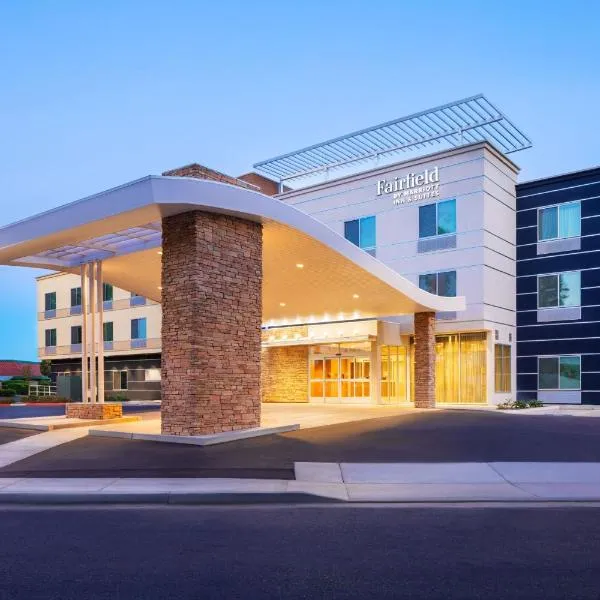 Fairfield Inn & Suites by Marriott Fresno North/Shaw Avenue, hotel in Herndon