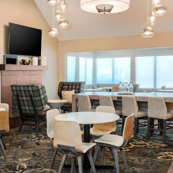 Residence Inn Chicago Deerfield, готель у місті Гайленд-Парк