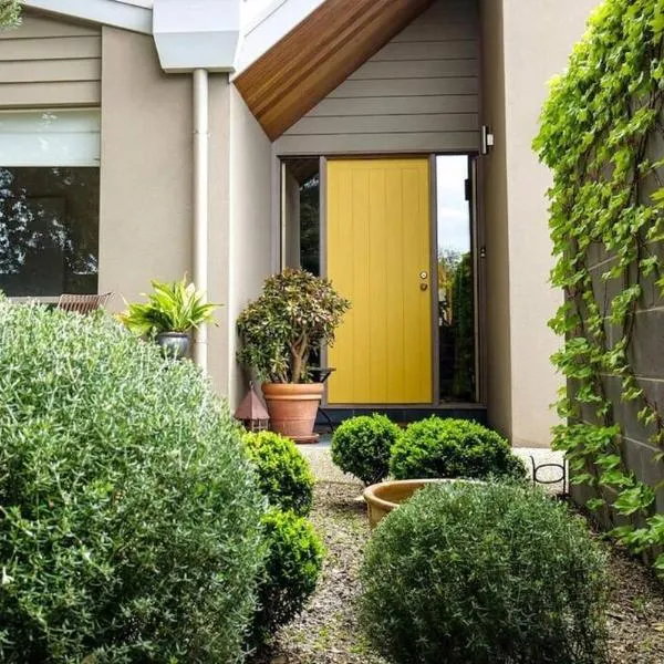 Yellow Door Villa, hotel di Barwon Heads