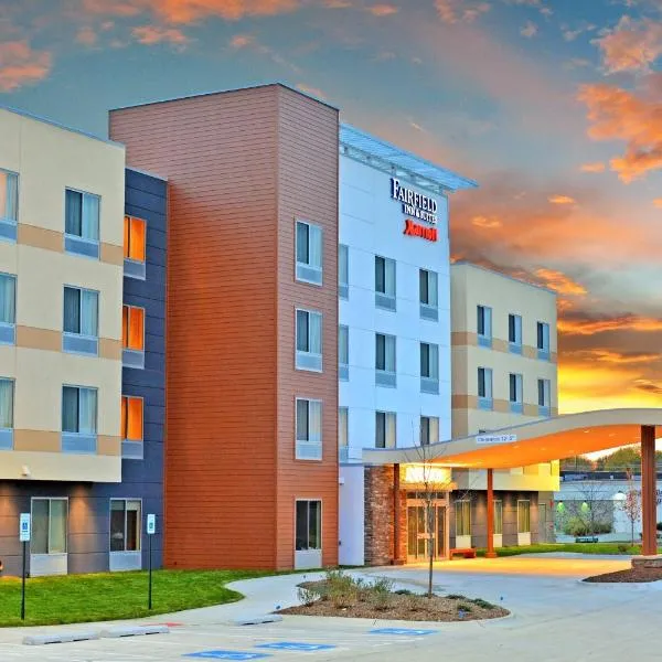 Fairfield Inn & Suites by Marriott Omaha Northwest, готель у місті Irvington