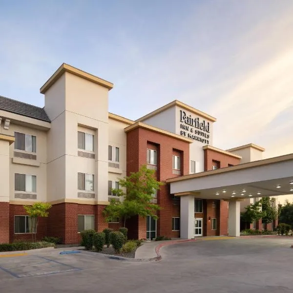Fairfield Inn & Suites by Marriott Visalia Tulare, hotel en Corcoran