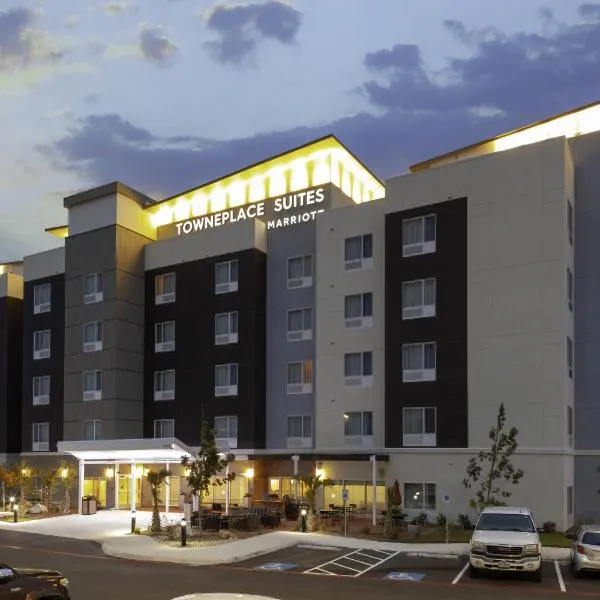 TownePlace Suites by Marriott San Antonio Westover Hills，Lackland Heights的飯店