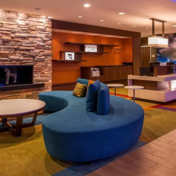 Fairfield Inn & Suites by Marriott St. Louis Westport, hotel v destinaci Maryland Heights