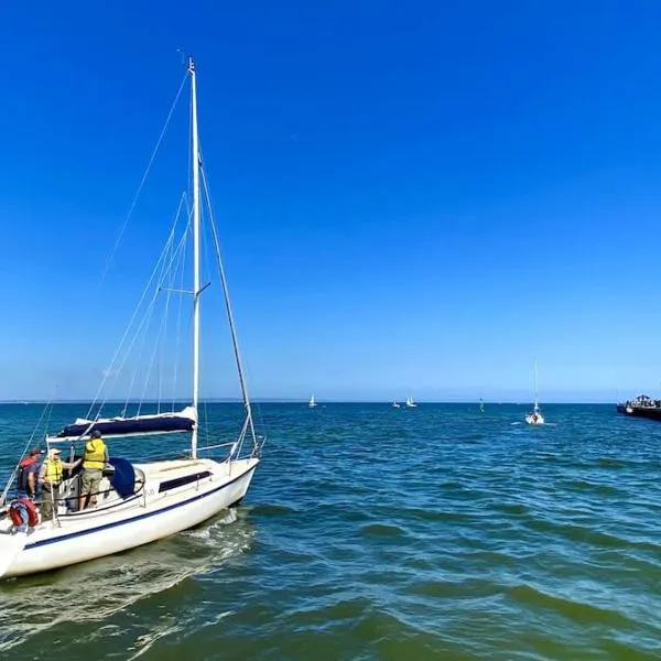 Beach Rd Kids & Pet Friendly Free Parking, hotel em Mordialloc
