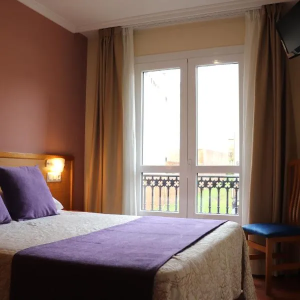 PENSIÓN RÚA, hotel v destinácii Arzúa