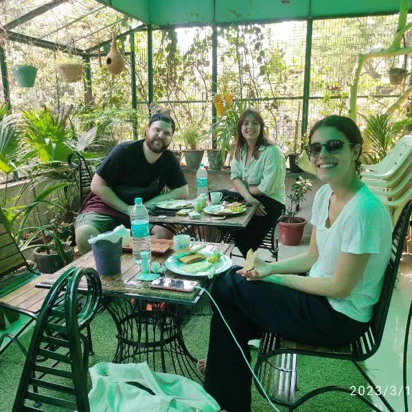 Max Guest House, khách sạn ở Agra