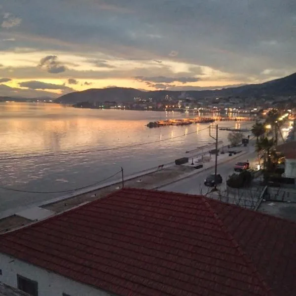 FILIPPOS-Spectacular area,,,,panoramic,-sea- view- apartments-49m2- with private parking just call for price,vacancy etc,,-next to Vallis hotel,, 15meters from seaside!!!: Agria şehrinde bir otel