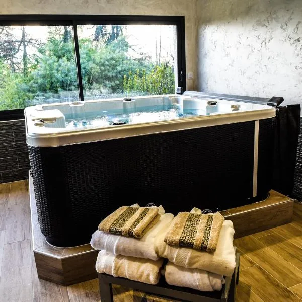 Secret de campagne Spa – hotel w mieście Grisolles