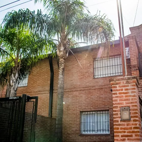 Alojamiento La Palmera, hotel di Saladillo