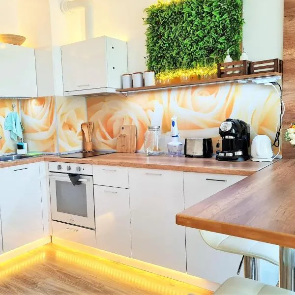 Little Treasure by the Sea, hotel v destinaci Pomorie