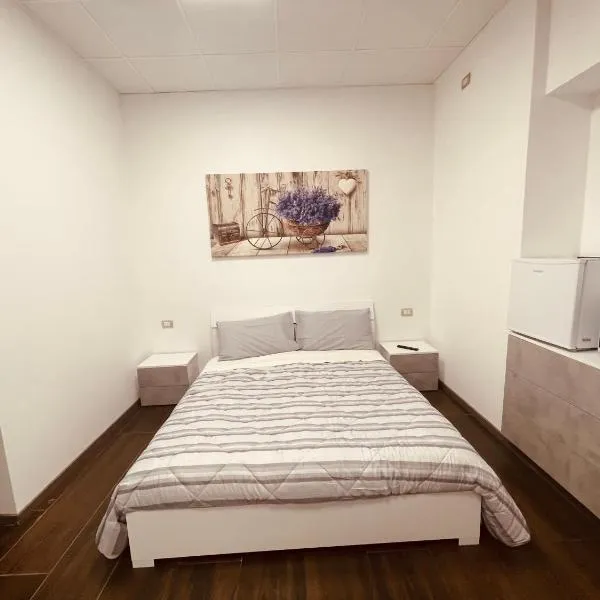 Maura's b&b, hotel Gallaratéban