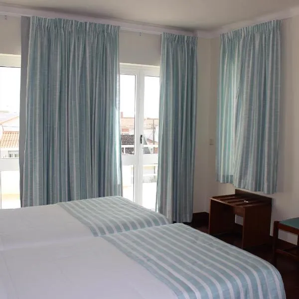 Hotel Santo Antonio Da Baia, hotel in São Martinho do Porto